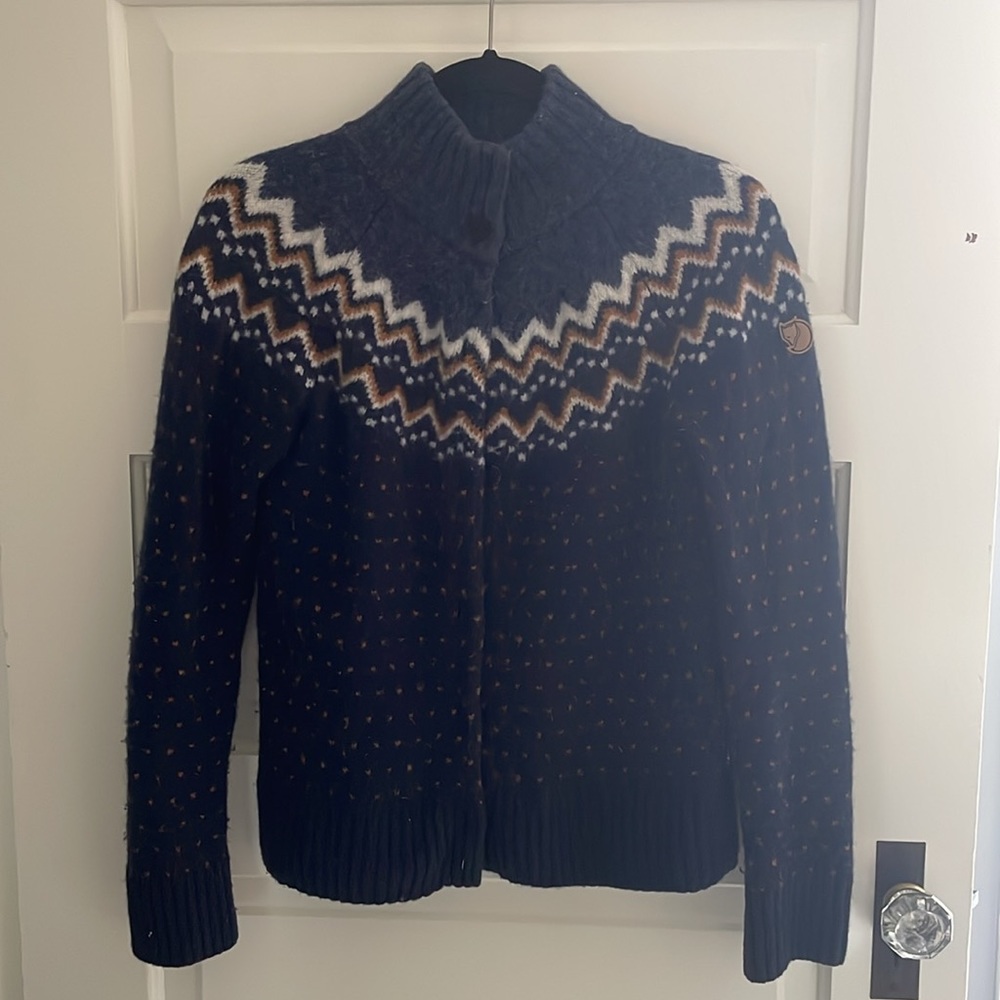 Fjallraven Övik Knit Cardigan in dark navy